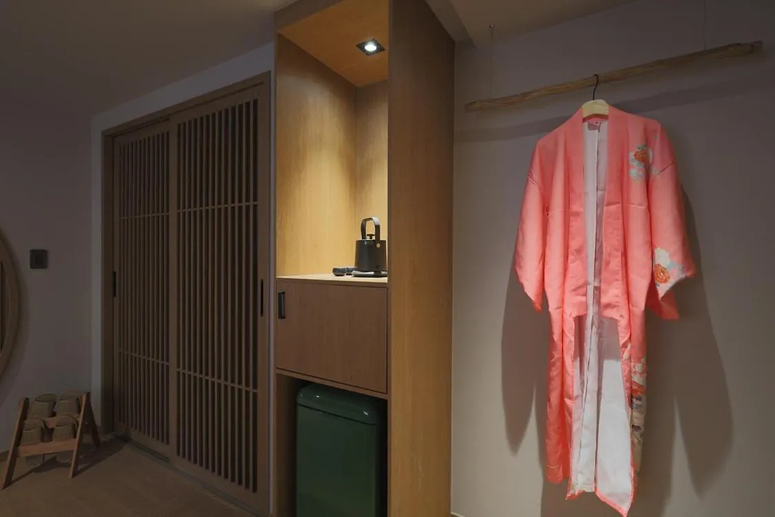 Mandeok Denbasta Ryokan Pusan 0*,